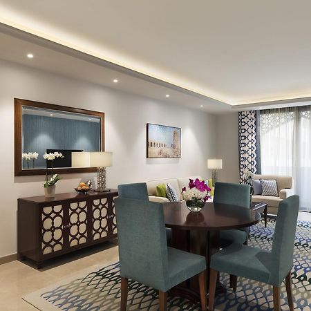 Al Najada Doha Hotel Apartments by Oaks Bagian luar foto